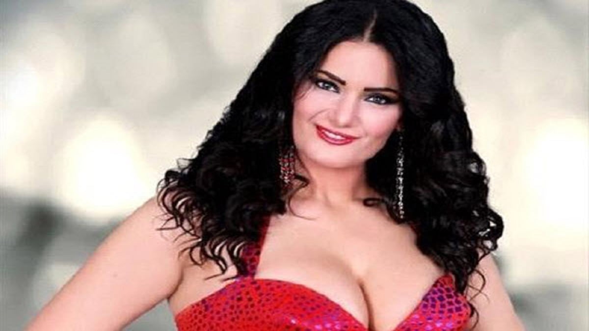 بعد تنفيذ 3 أحكام قضائية.. الإفراج عن الفنانة المثيرة للجدل سما المصري!