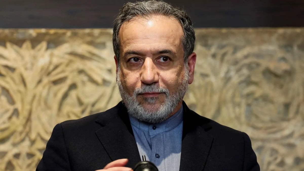 عراقجي يدعو إلى حوار بين الرئيس السوري ومعارضيه