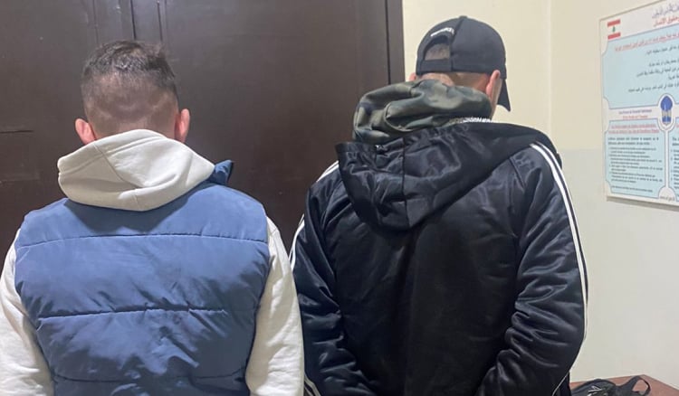 قوى الامن: توقيف شخصين بالجرم المشهود في الطيونة يروجان المخدرات وضبط كمية منها