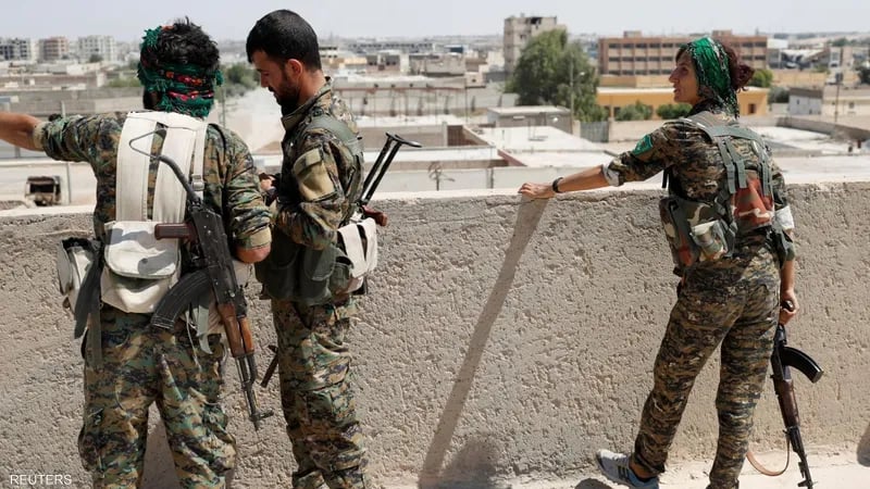القوات الكردية تبدأ الانسحاب من شمال شرق حلب