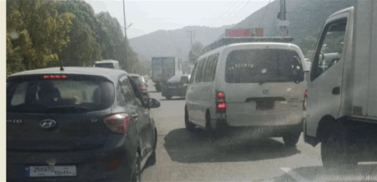 زحمة سير خانقة على اوتوستراد البربارة - البترون جراء حادث سير