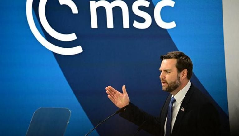 "وبخ" قادتها وغازل اليمين.. نائب ترامب "يصدم" أوروبا في ميونخ
