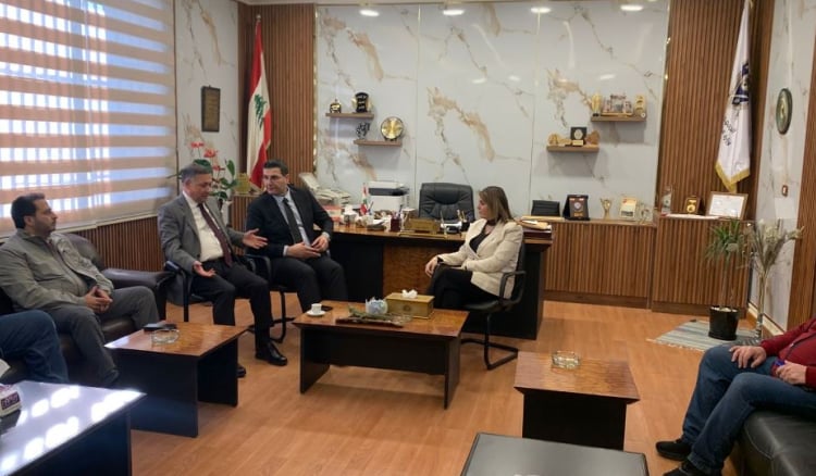 وزير الزراعة تابع من النبطية خطة مسح الأضرار وأطلق عملية توزيع بطاقة المزارع