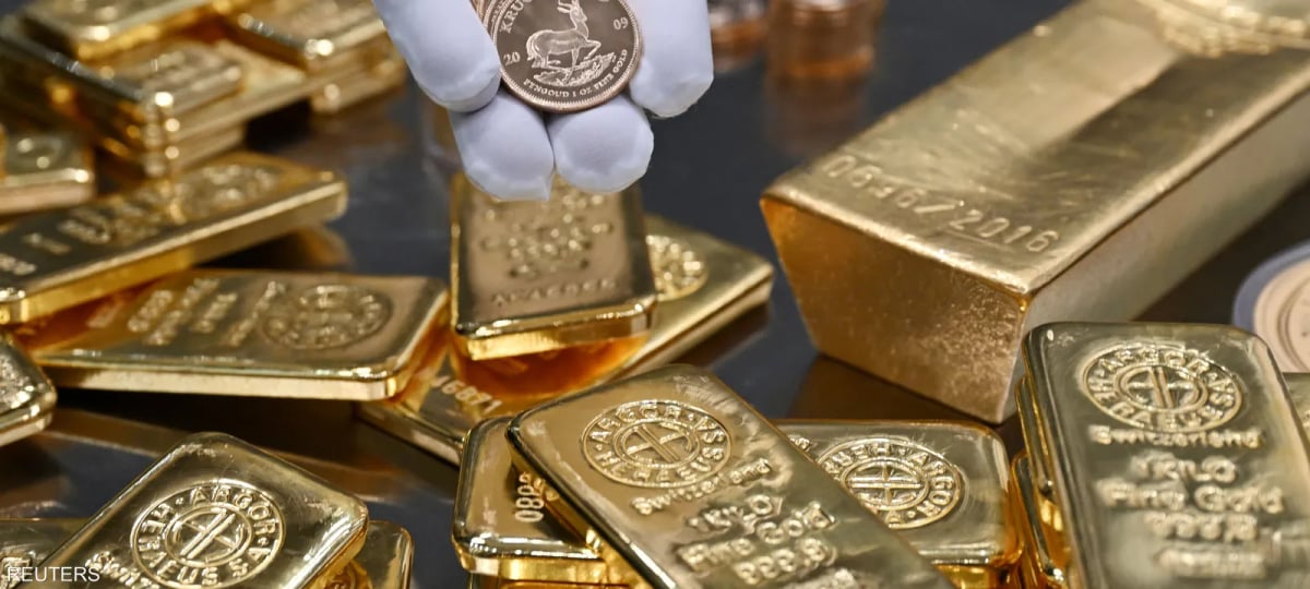 الذهب يسجل مستوى قياسياً جديداً ويتجاوز 5100 دولار للأونصة