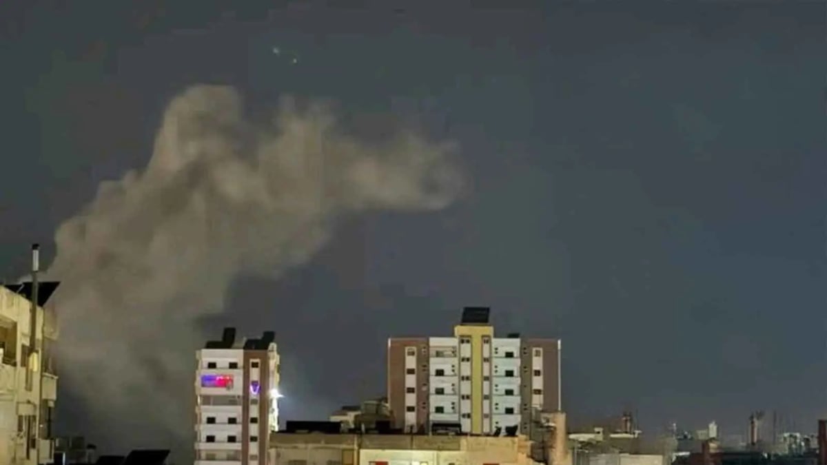 الجيش الإسرائيلي يعلن قصف موقع عسكري تابع للنظام السوري السابق في مدينة القرداحة