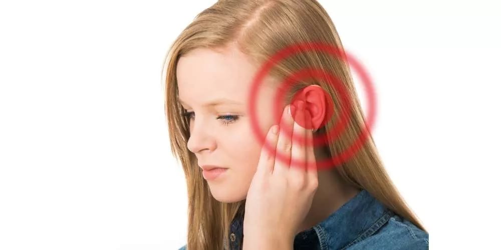 تغييرات بسيطة في نظامك الغذائي قد تخفف طنين الأذن المزعج