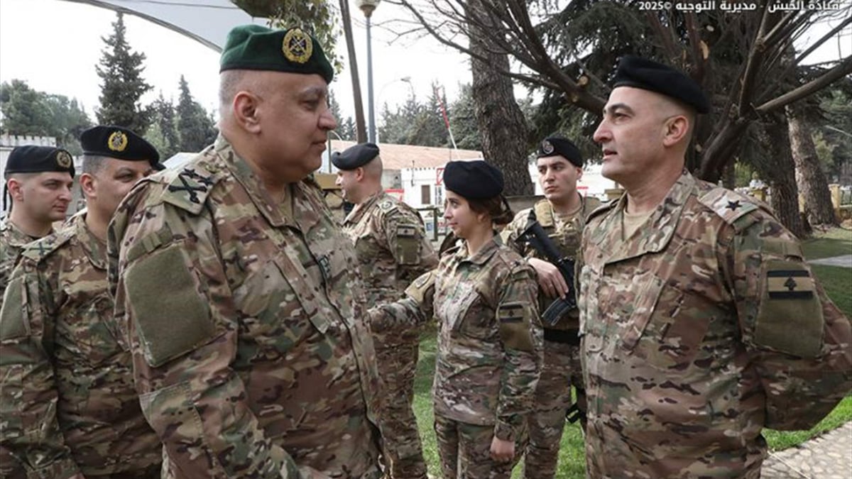 قائد الجيش بالنيابة تفقّد فوج التدخل السادس في قاعدة رياق الجوية - البقاع: للحفاظ على الجهوزية