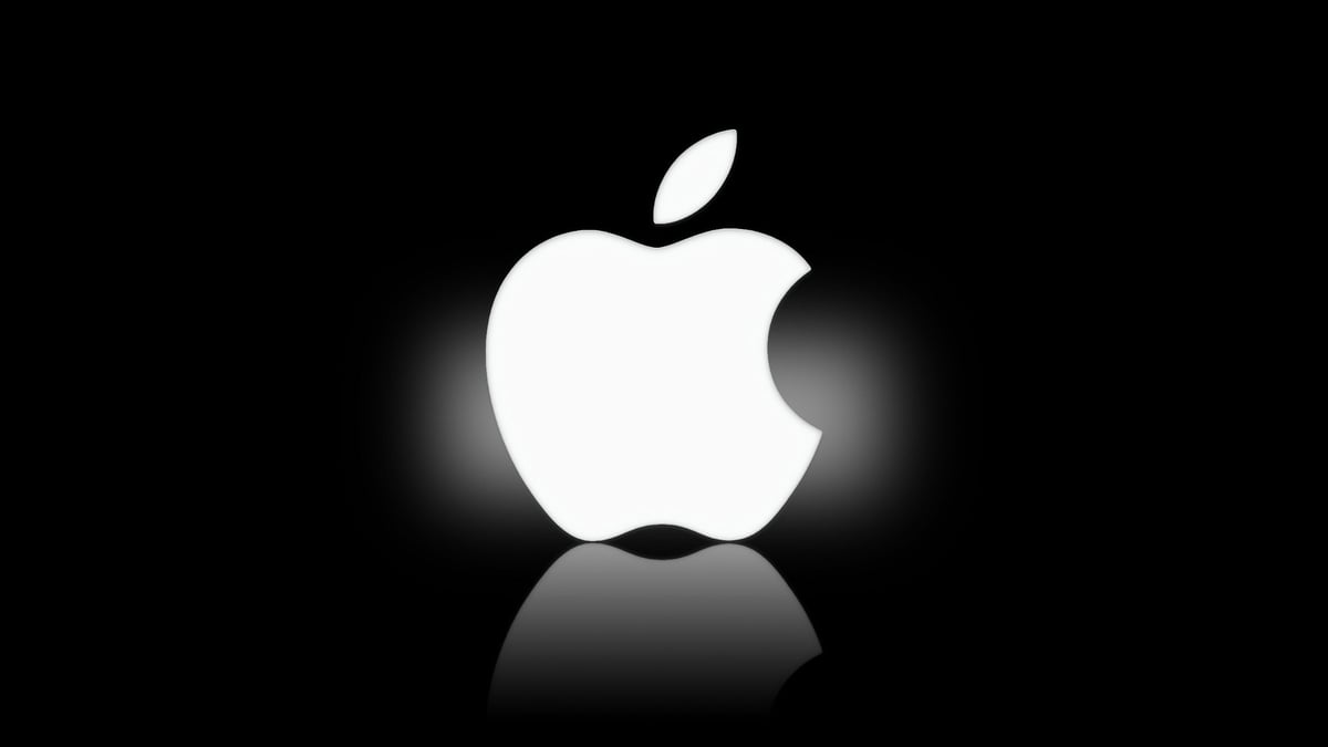 Apple Plans Nine iPhone Models Including Foldable and AI Glasses by 2027