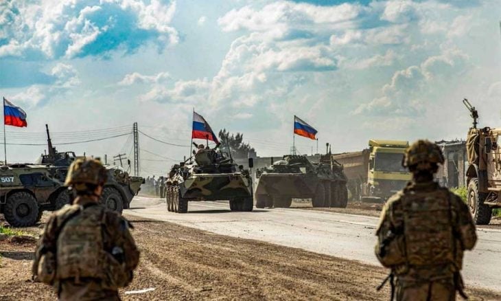 روسيا تسعى لإبرام صفقة لإبقاء قواعدها العسكرية في سوريا… هل قبلت تسليم الأسد؟