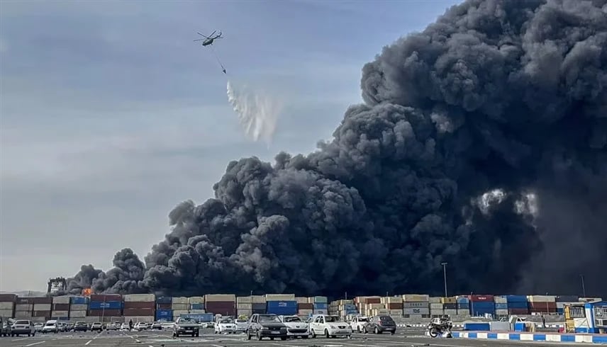 أول اتهام إيراني لإسرائيل بالتورط في انفجارات ميناء رجائي