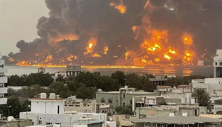 غارات إسرائيلية على ميناء الحديدة في اليمن