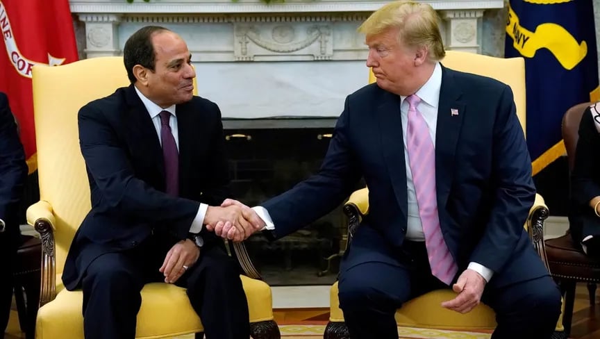 ترامب يبحث مع السيسي هاتفياً الوضع في غزة والحلول الممكنة بالقطاع
