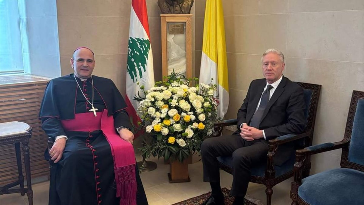 وزير الخارجية معزيا بالبابا: ليكن لبنان دائما في صلواته