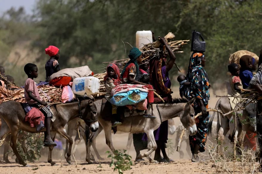 "جرائم بحق المدنيين" وإدانات دولية.. ماذا يحدث في الفاشر بالسودان؟