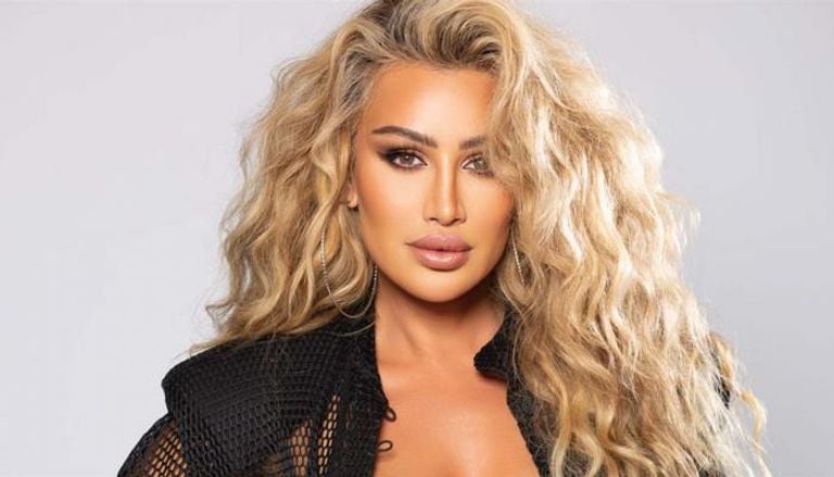 بملابس جريئة.. مايا دياب "تريند" بعد إطلالة حفل تركيا الجريئة (صور)