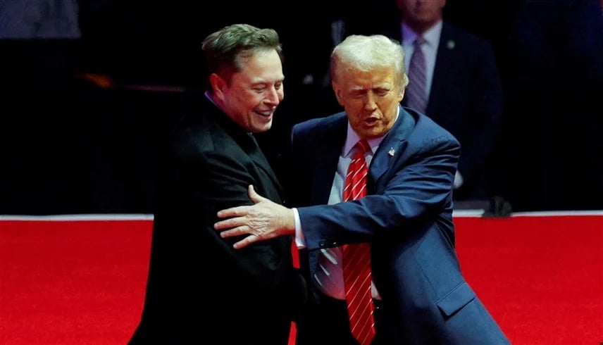 ترامب يغازل ماسك في "الاجتماع الأخير"