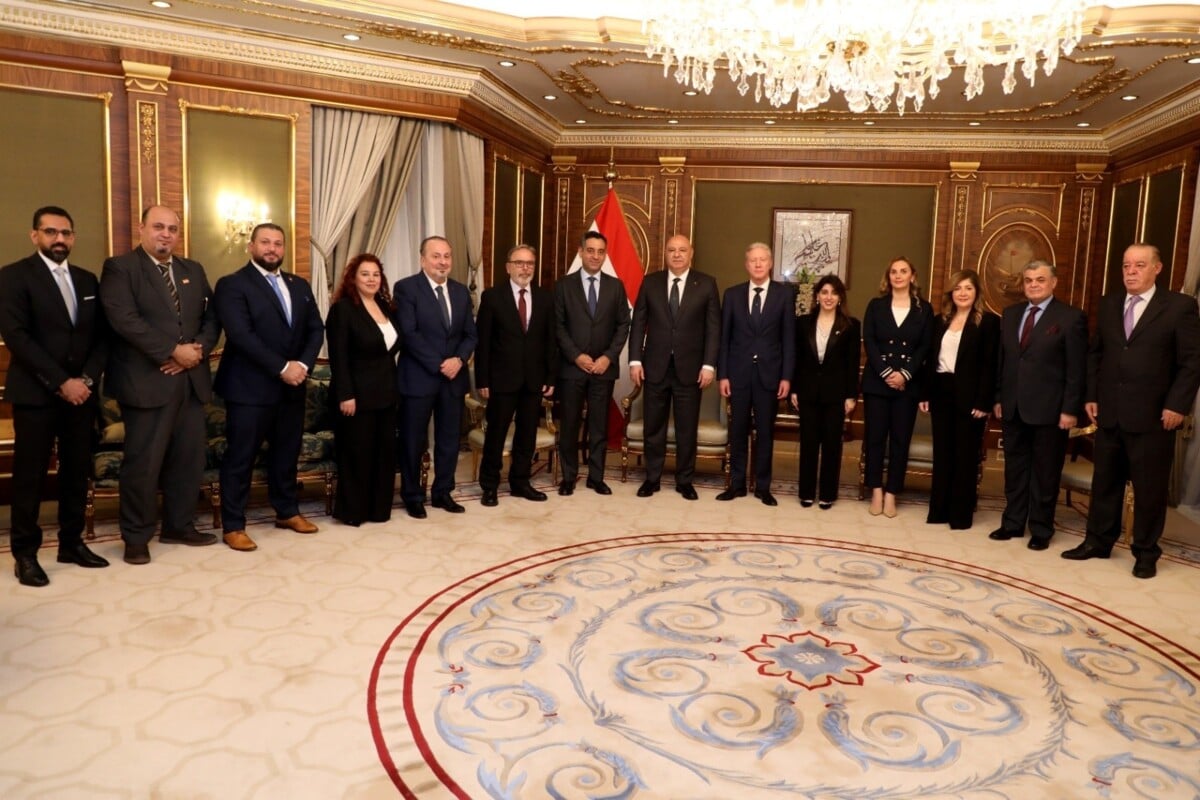 الرئيس عون استقبل اركان السفارة اللبنانية في الكويت واطلع منهم على اوضاع الجالية اللبنانية فيها