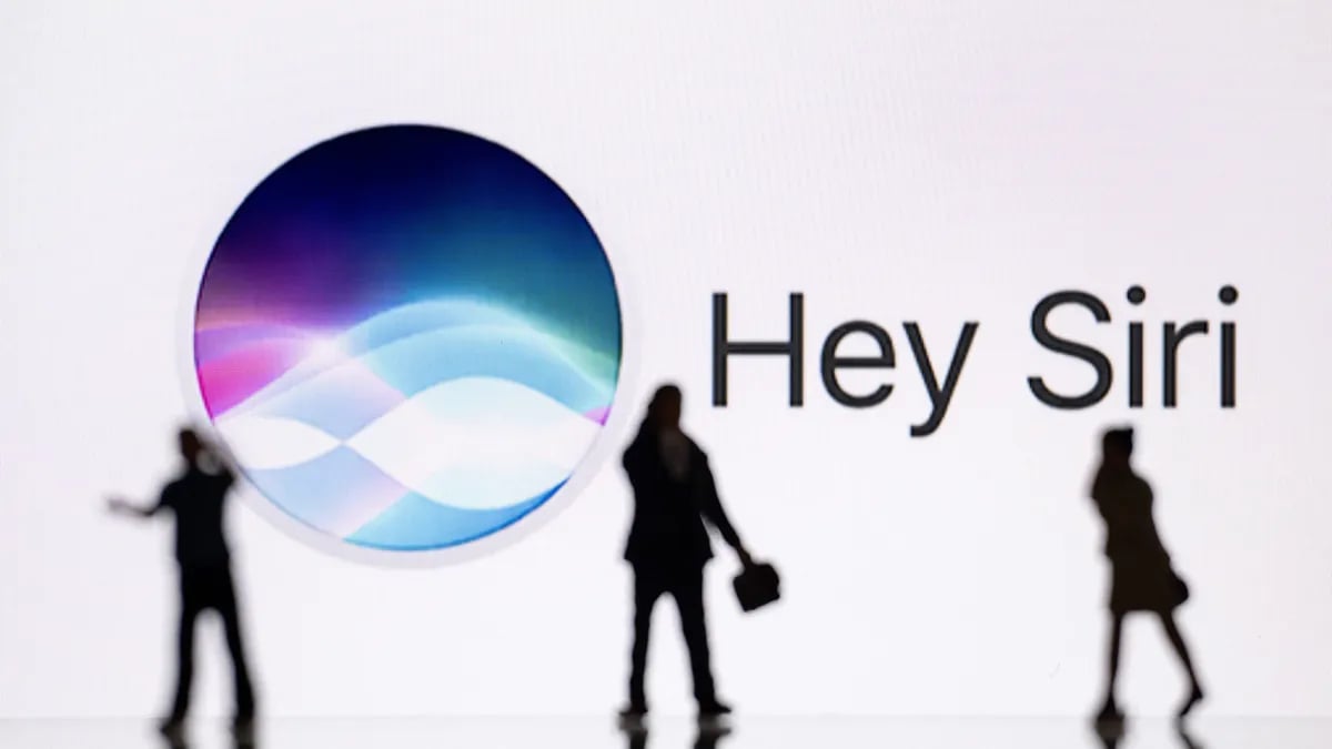 أبل تدرس قرار التخلص من Siri بسبب أزمة هواتف الأيفون في الاتحاد الأوروبي