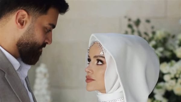 دموع عبير الصغير بعد الكشف عن قيمة مهرها تثير ضجة!