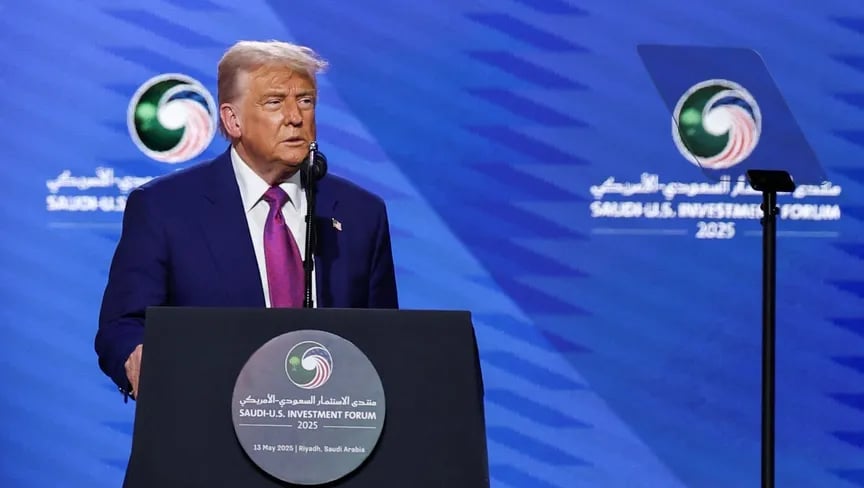 ترامب يجدد اقتراحه بتهجير سكان غزة: يمكنهم البقاء في الشرق الأوسط