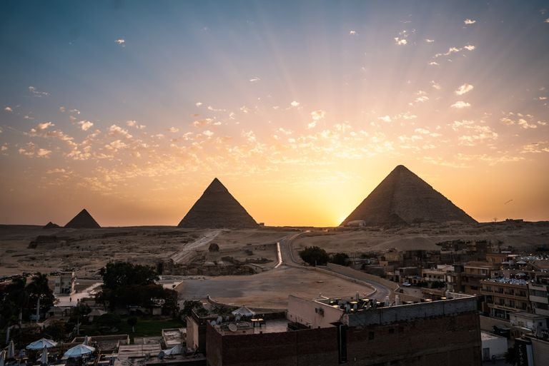 زلزال الجيزة يثير قلق المصريين.. ماذا يحدث؟