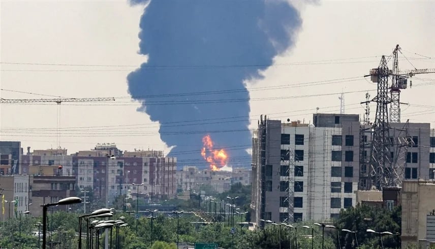 فيديو.. إسرائيل تقصف مقر وزارة الخارجية الإيرانية