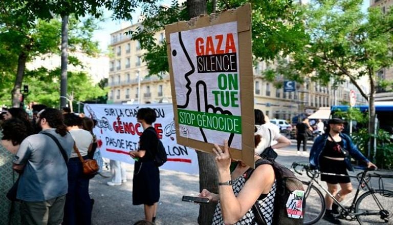 بعد واقعة الميناء.. فرنسا تحدد "المكونات العسكرية" المُباعة لإسرائيل