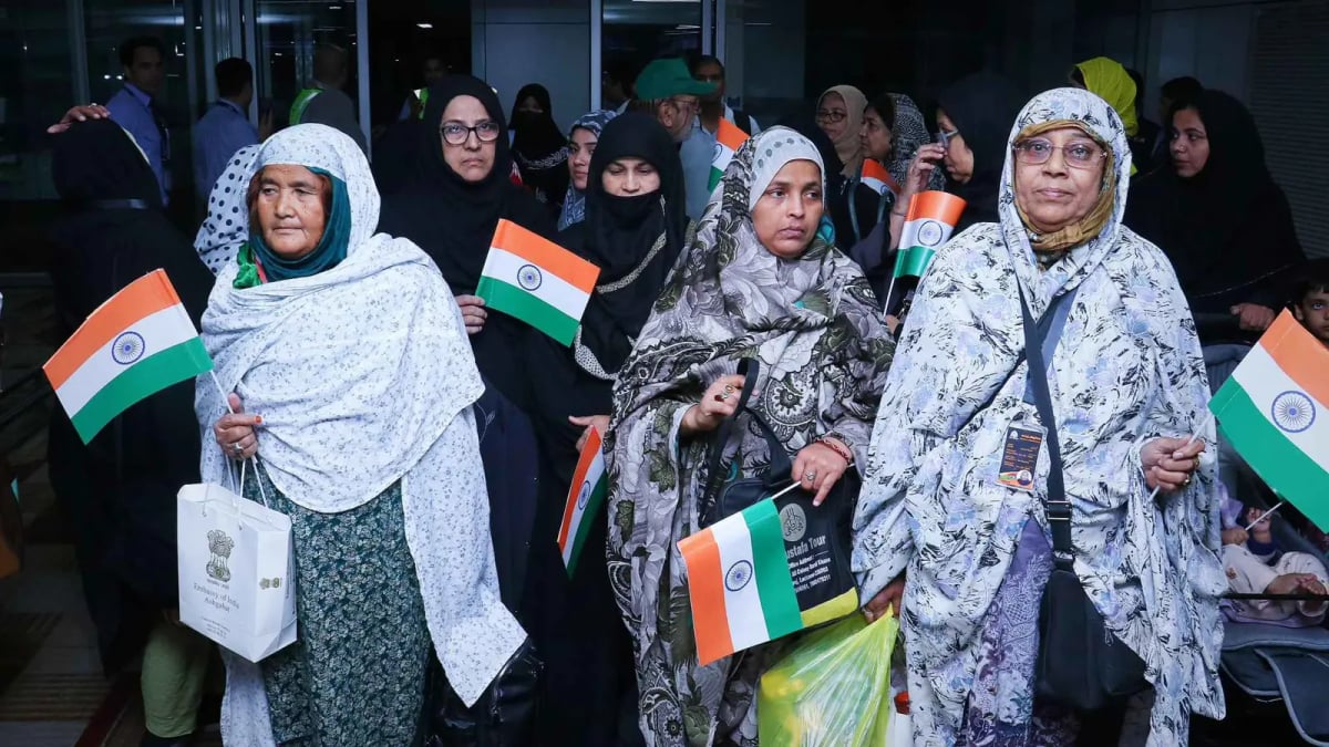 الهند تجلي جميع مواطنيها من إيران