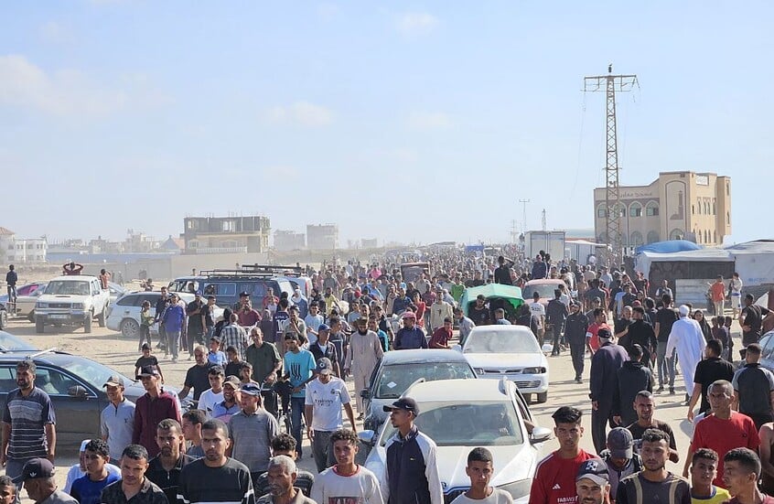 نائب "أبو شباب": سنلاحق عناصر حماس ونشكل حكومة شمال رفح