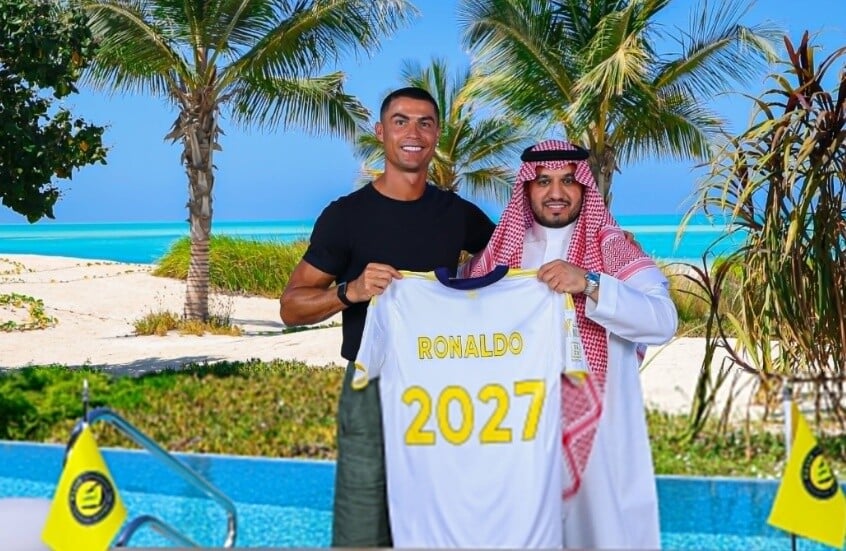 رونالدو يفتح النار على من يشكك في مستوى الدوري السعودي