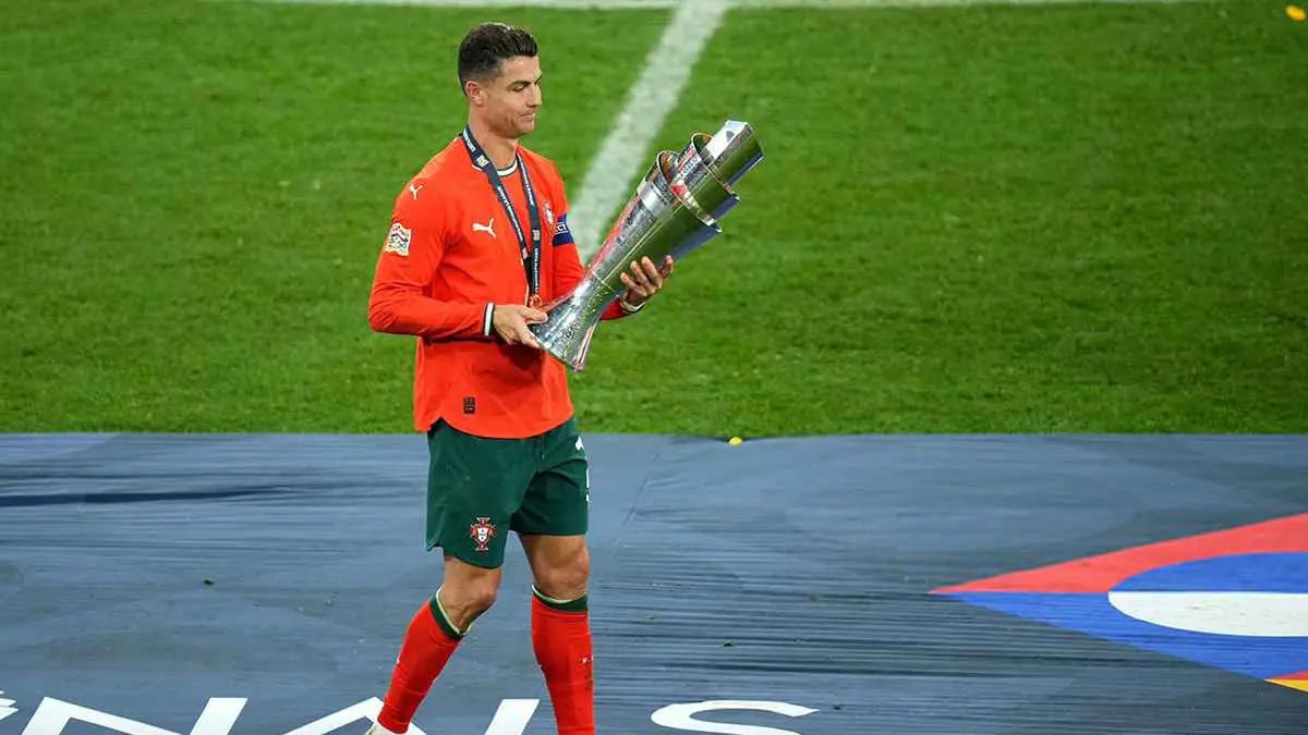 الأسطورة رونالدو يستحق.. تصريحات لافتة من نجم الهلال بعد فوز البرتغال