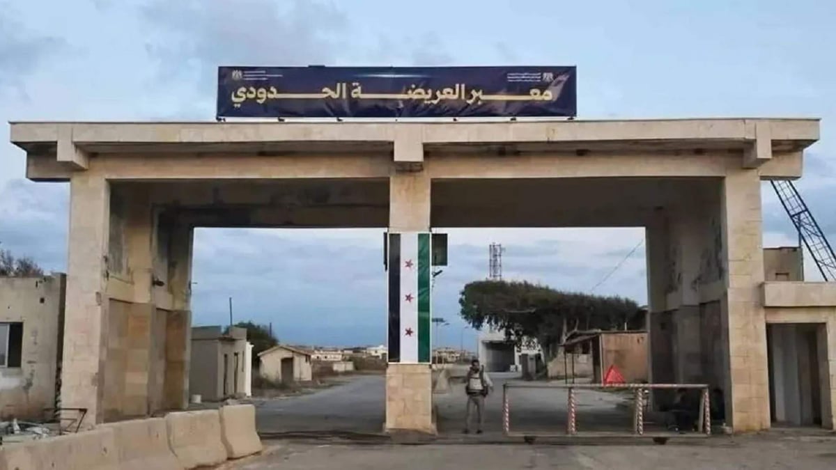 الهيئة العامة للمنافذ البرية والبحرية السورية تعلن تعديل ساعات عبور السيارات العامة في المنافذ الحدودية مع لبنان