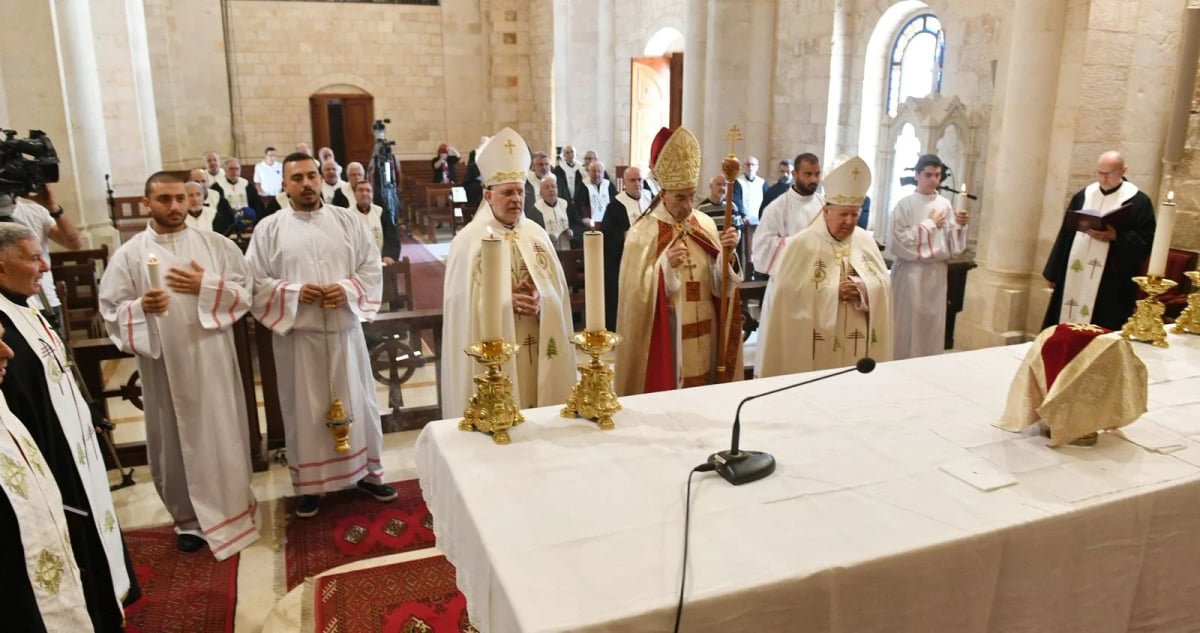 البطريرك الراعي: الميرون رمز الوحدة والروح القدس الواحد
