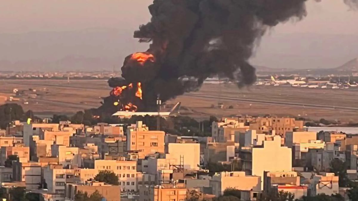الجيش الإسرائيلي يهاجم طائرة تزود وقود إيرانية في مطار مشهد (فيديو)