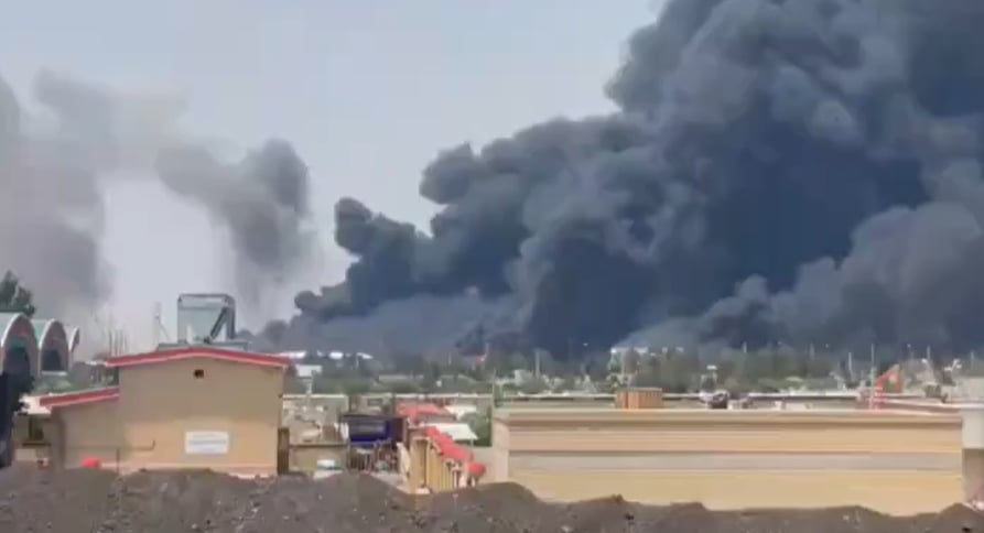 هجوم إسرائيلي جديد يستهدف مطار تبريز العسكري في إيران (فيديو)