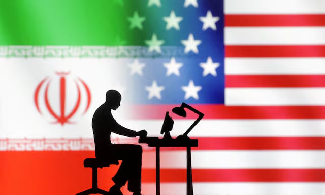 كشف الأسرار.. قراصنة مرتبطون بإيران يهددون بنشر "رسائل ترامب" المسروقة