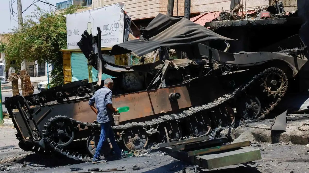 الغارديان: انفلات السلاح ووضع الأقليات يهددان بـ "انفجار كبير" في سوريا