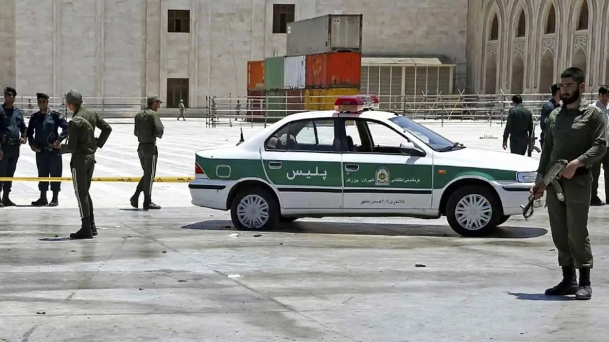 إيران.. قتلى وجرحى بهجوم مسلح استهدف قوة عسكرية (فيديو)