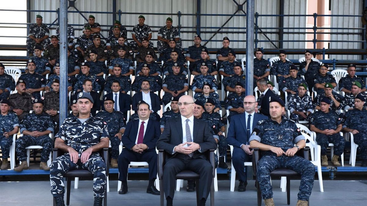 الحجار زار مقر قيادة وحدة القوى السيارة في ثكنة اللواء الشهيد الحسن… وهذا ما شدد عليه