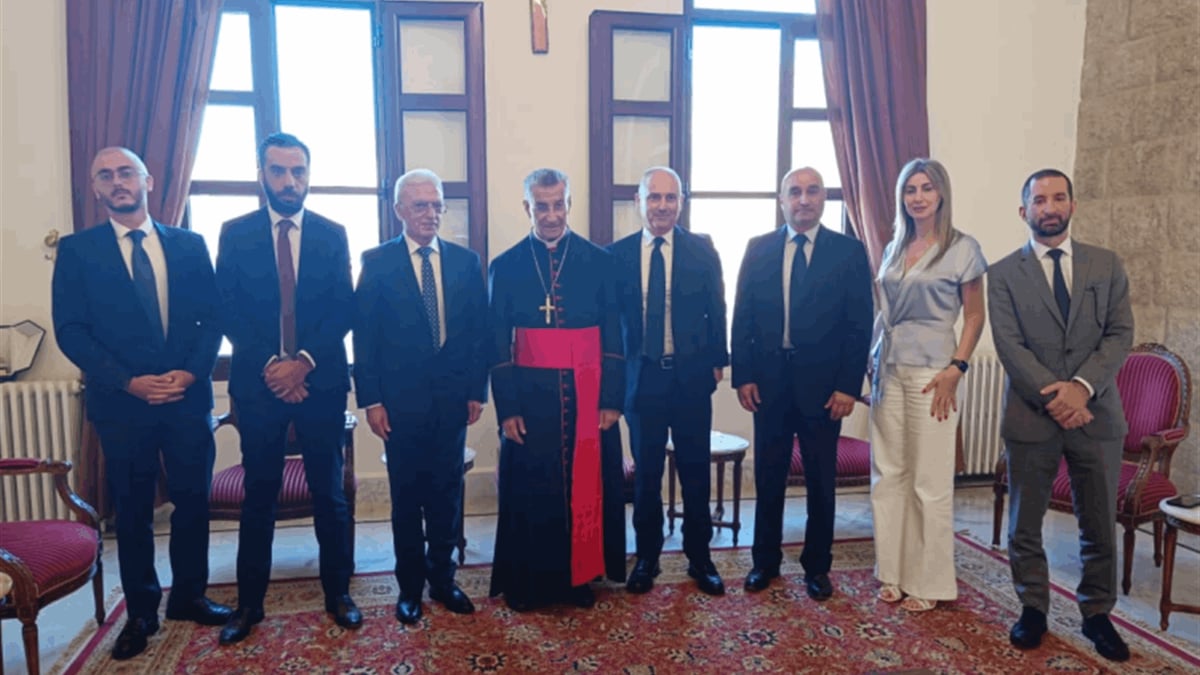 الراعي إستقبل وفد حركة "التغيير" وزوارًا