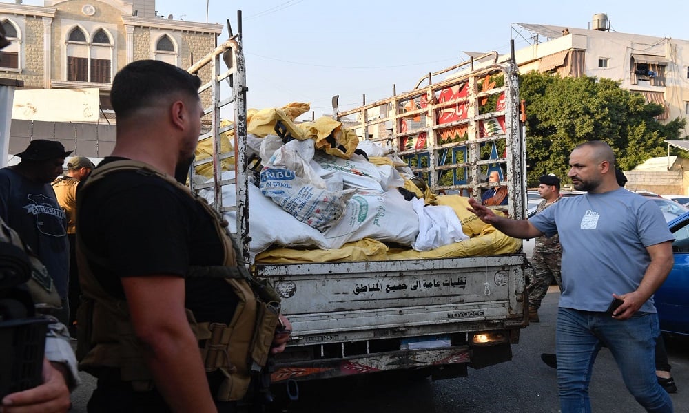 الجيش اللبناني يتسلّم السلاح الفلسطيني من مخيّم برج البراجنة…والعملية وُصفت بـ"السلسة"