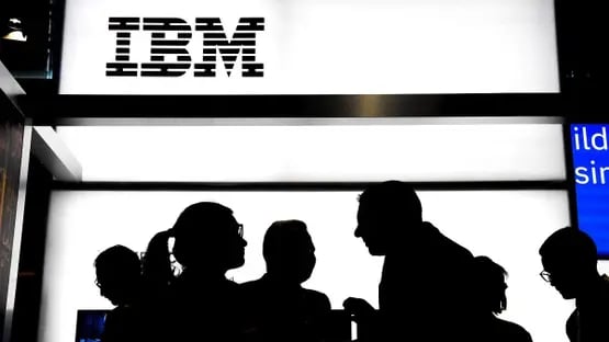 تعاون بين "IBM" و"AMD" لإطلاق بنية حوسبة كمومية مفتوحة المصدر