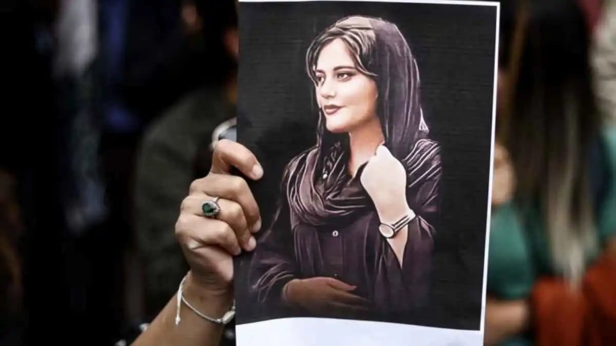 إيران ترفض بيانًا أمريكيًا حول وفاة مهسا أميني
