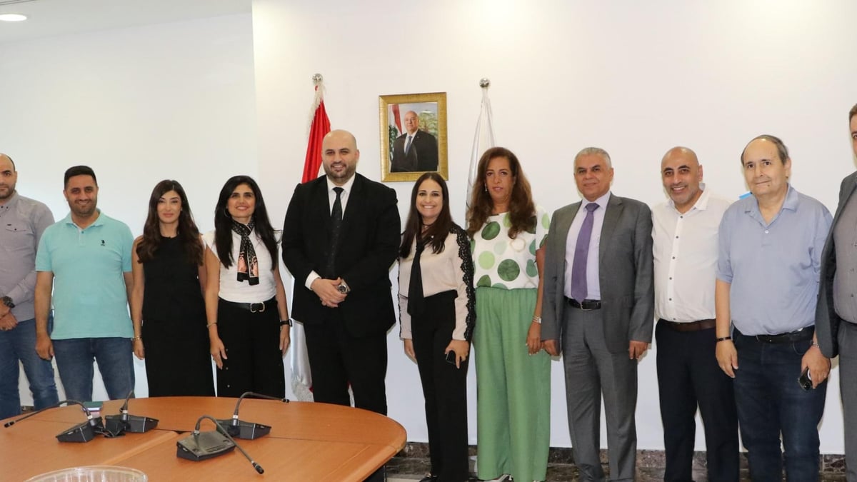 وزير الصحة: الممرضات والممرضين هم الجنود المجهولون