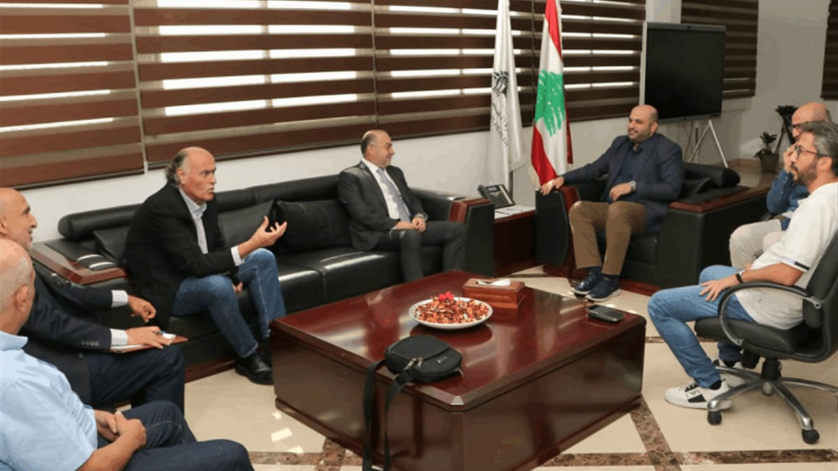 وزير الصحة: التجهيزات ستوزع على جميع المستشفيات الحكومية
