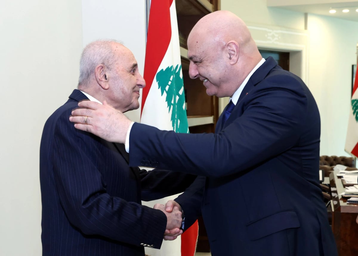 الرئيس عون تناول والرئيس بري التطورات بعد جلسة الحكومة