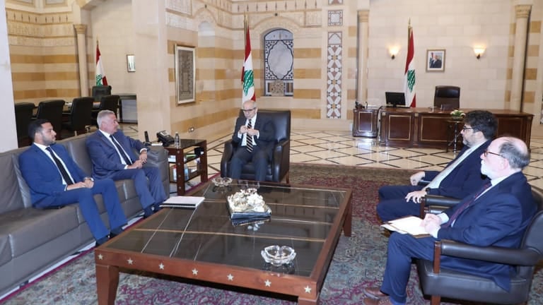 سلام تسلّم تقريراً "لتفادي تصنيف لبنان على اللائحة السوداء"