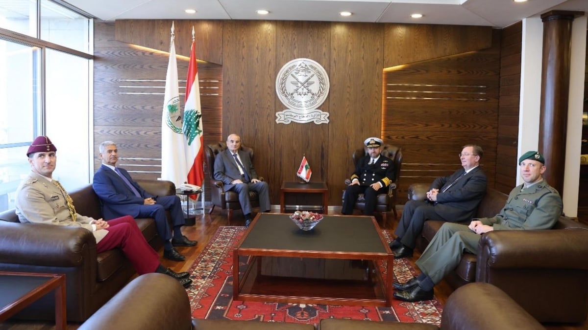 وزير الدفاع استقبل وفداً بريطانيًّا… وهذا ما بُحث