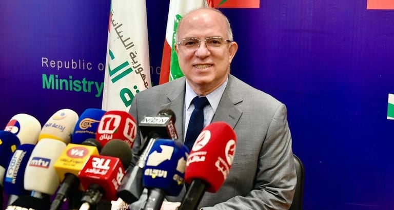 مهلة من وزير العمل حتى نهاية العام لتسوية الأوضاع