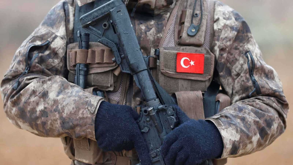 تركيا تقر تمديد مهمة قواتها في لبنان وسوريا والعراق